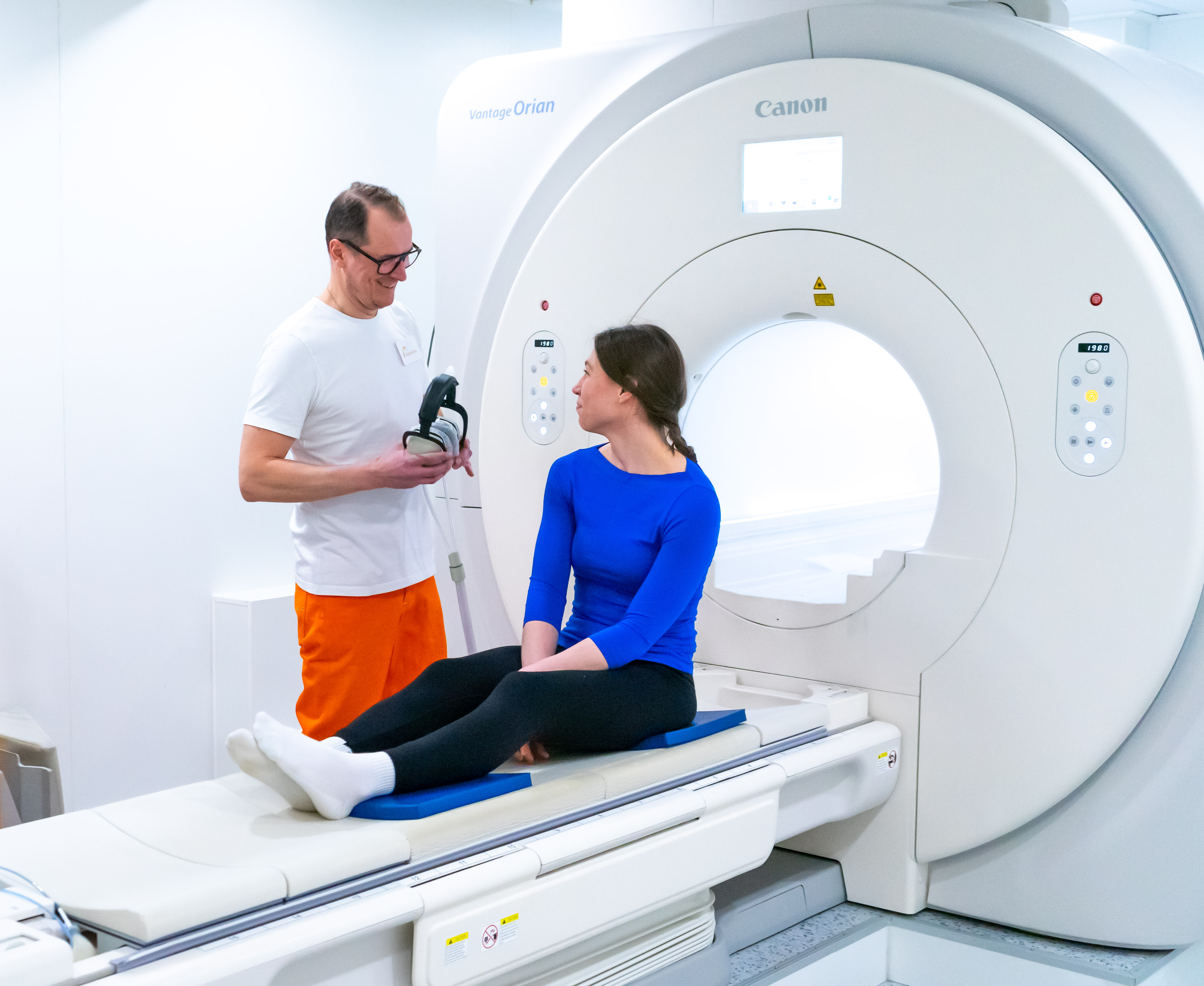 Magneettikuvauslaite